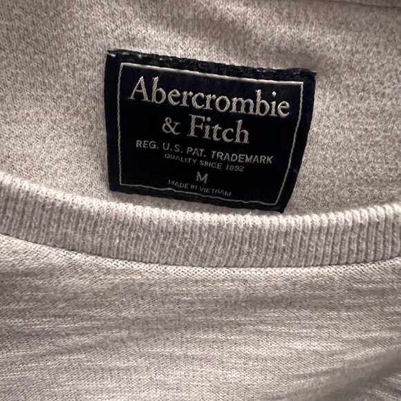 Abercrombie & Fitch Men's Medium Long Sleeve Heavyweight Shirt - Picture 2 of 3